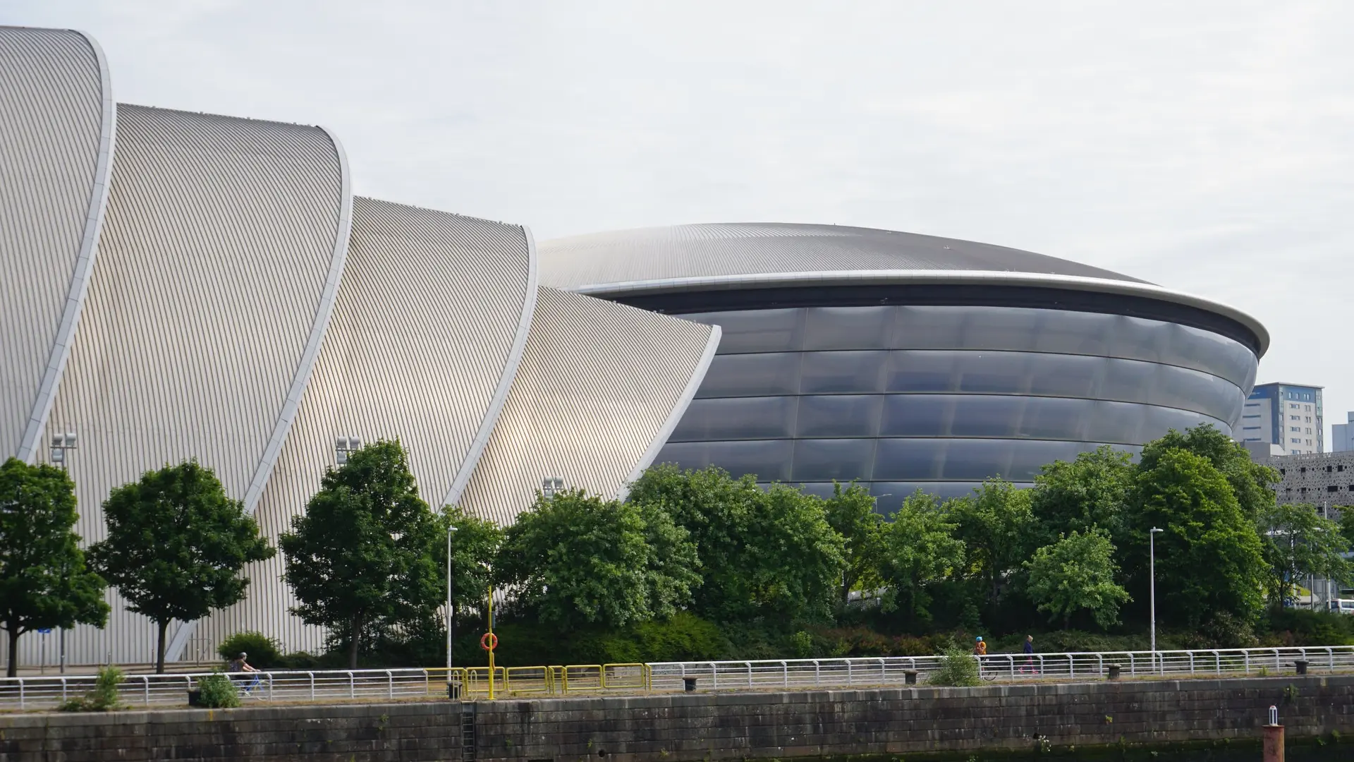 A wide shot of the SEC, showing the SEC Armadillo and OVO Hydro.